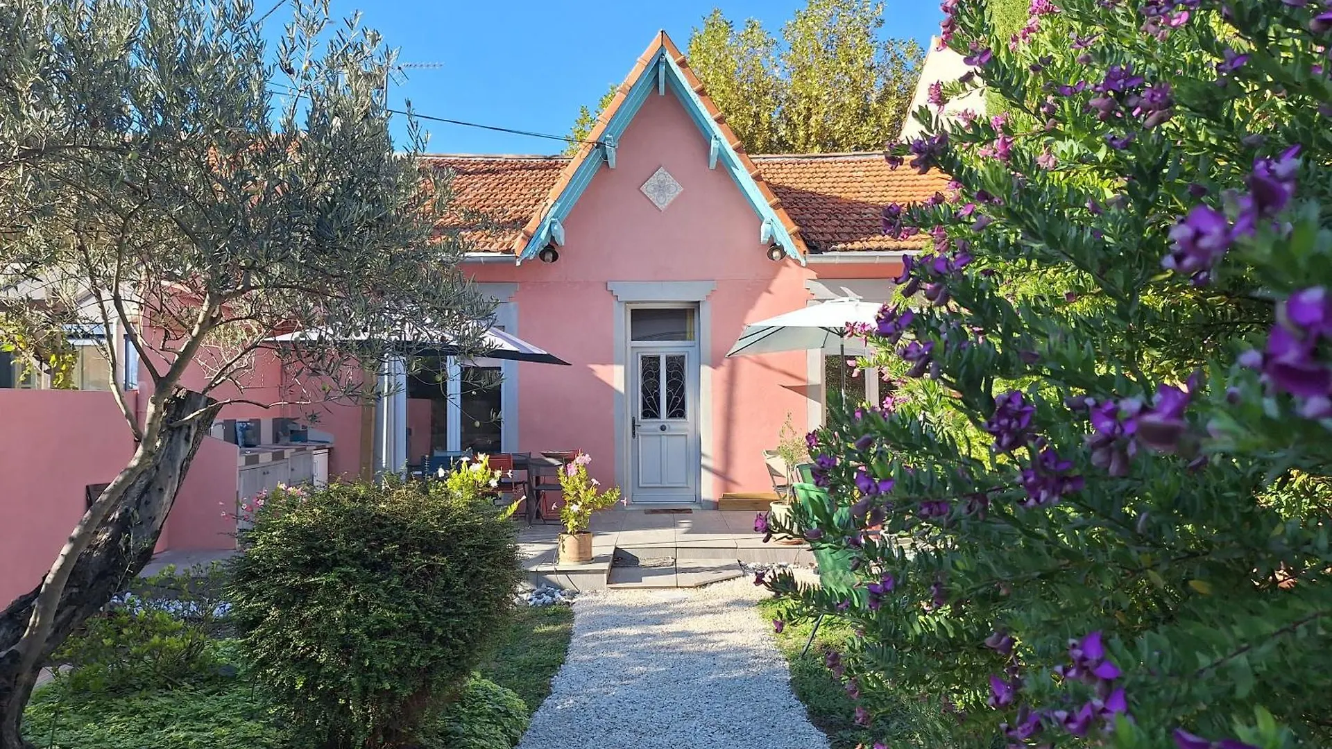 La Maison Rose Avignon