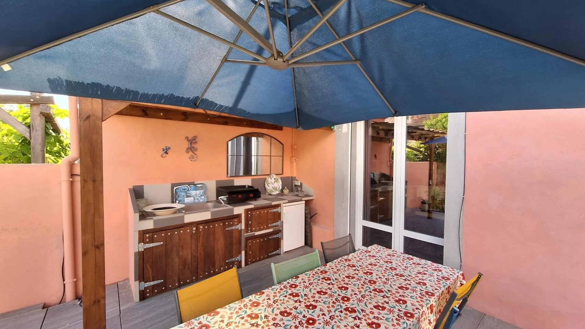 Holiday home La Maison Rose Avignon